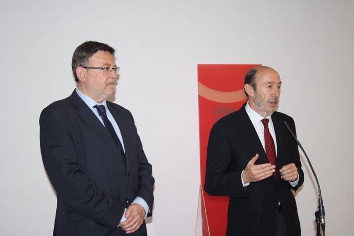 Ximo Puig y Alfredo Pérez Rubalcaba en rueda de prensa