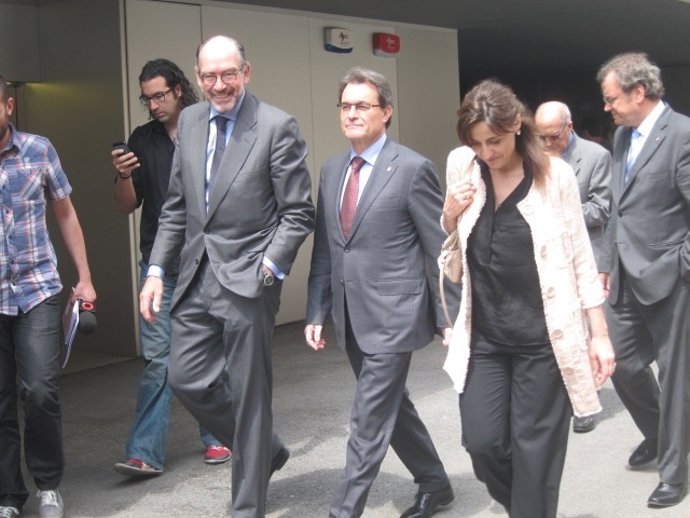 Pedro Fontana (Patronato Esade),pte.Artur Mas,alcaldesa de St.Cugat Mercè Conesa