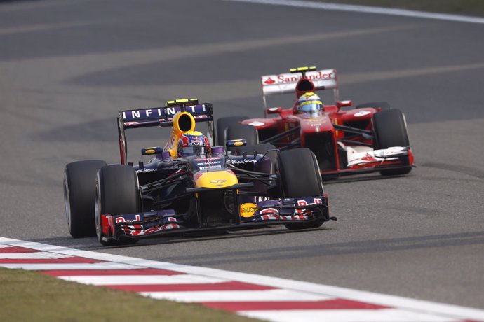 Sebastian Vettel (Red Bull) y Fernando Alonso (Ferrari)