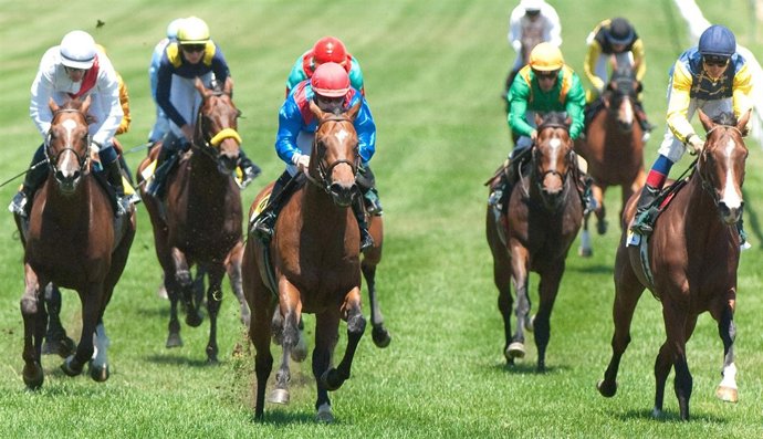 Matusalen Gana En La Zarzuela De Turf