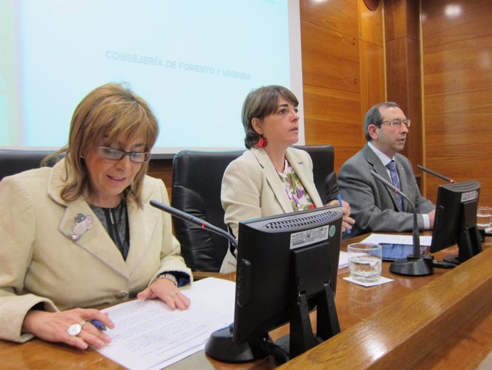Elena Cortés con la delegada del Gobierno andaluz en Jaén