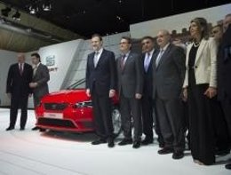 Mariano Rajoy en el estand de Seat en Barcelona