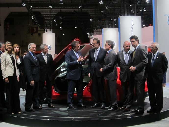 Los ptes.M.Rajoy y Artur Mas visitan el 37 Salón del Automóvil de Barcelona