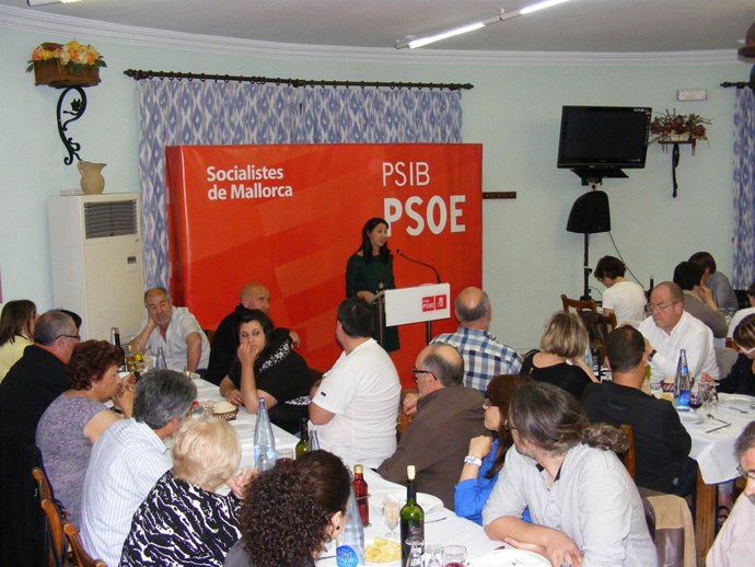 Sílvia Cano durante la cena