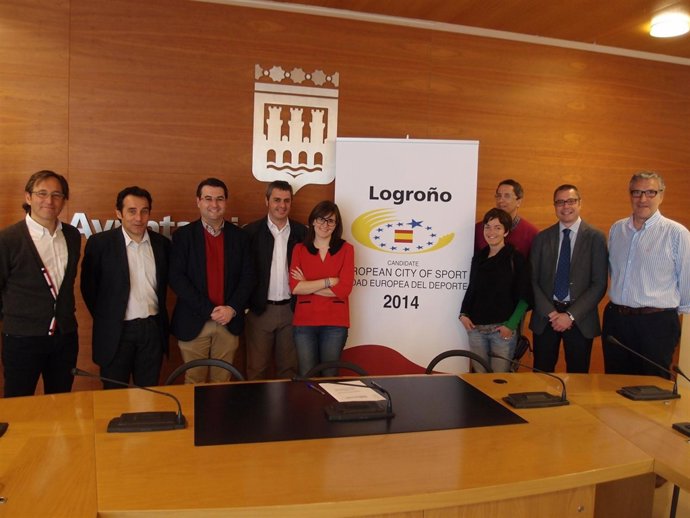 La Asociación de Informadores Gráficos tras la firma