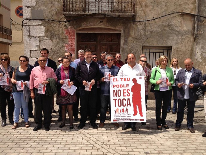 Puig visita L'Orxa dentro de la campaña 'Tu pueblo no se toca'.