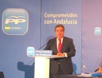 Zoido exige a Griñán que "rectifique su ataque a Europa" y reconozca "un error lamentable que nos puede costar caro"