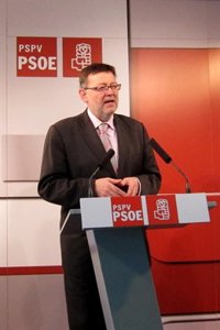 Puig pide al PP que cambie la ley para que la atención sanitaria sea "universal"