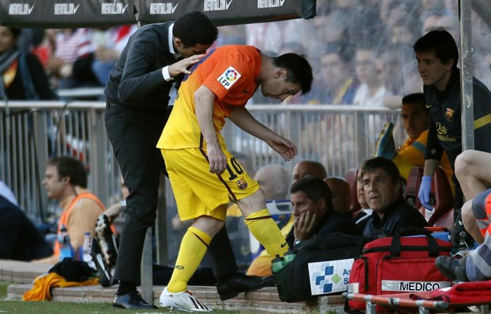 Messi reace de su lesión en el Calderón