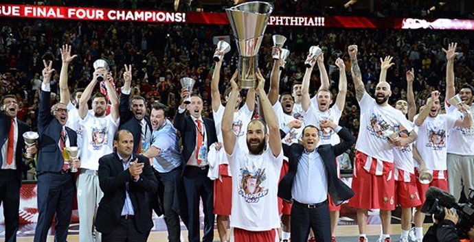 Olympiacos repite como campeón de la Euroliga tras vencer al Madrid en la final