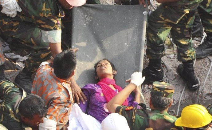Rescate de Reshma en Bangladesh tras el derrumbe
