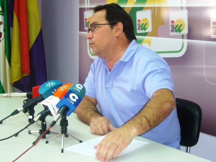 El responsable de Organización de IU en Huelva, Francisco Camacho.