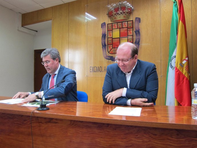 El alcalde junto a Márquez hoy