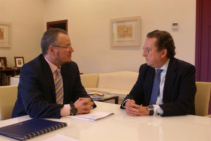 Reunión de De Llera y Cárceles por el juego ilegal              