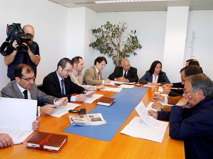 Reunión entre Xunta y alcaldes en Vigo sobre incendios