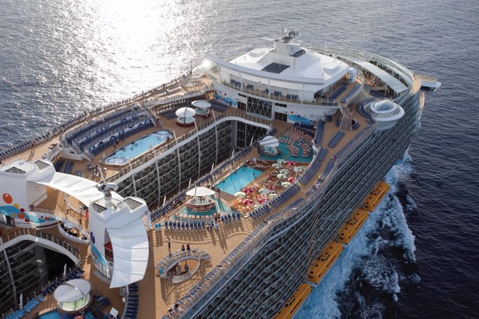 El Oasis of the Seas llegará a Barcelona en 2015