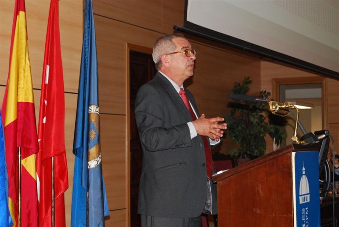 El presidente de la CNE, Alberto Lafuente