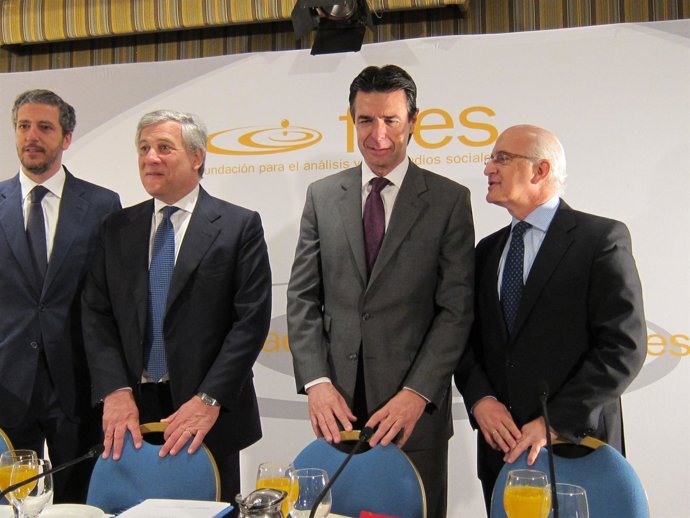 Pablo Arias, Antonio Tajani, José Manuel Soria y Javier Zarzalejos