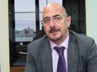 La Junta de Personal pide el cese inmediato del gerente de Valdecilla