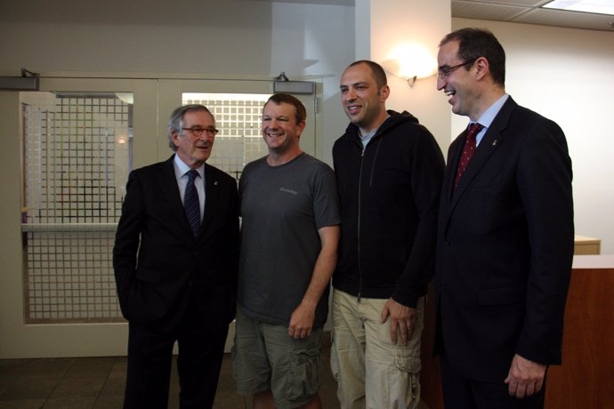Xavier Trias con los fundadores de WhatsApp, Brian Acton y Jan Koum