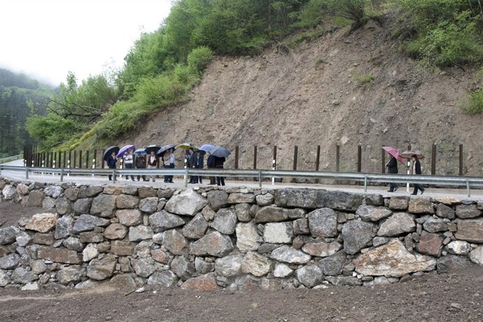 El consejero de Obras Públicas y el alcalde visitan las obras