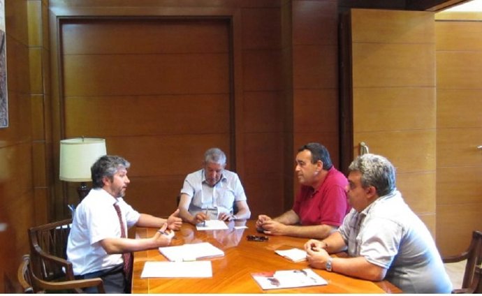 Reunión de UGT con la Autoridad Portuaria de Sevilla