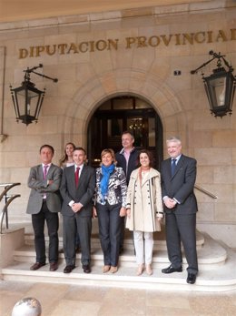 Beamonte y Pobo han presidido el encuentro de los grupos del PP en Teruel