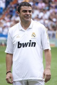 Sanchís: "Será un partido diferente, en Liga los errores se pueden recuperar"