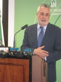 Griñán ofrece "colaboración plena" a la UE sobre el decreto antidesahucios