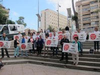 Reclaman a la Junta "soluciones" para una familia denunciada por ocupar una vivienda de EPSA