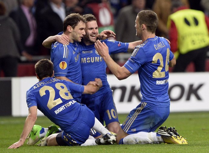 El Chelsea conquista la Europa League con un gol de Ivanovic en el último minuto