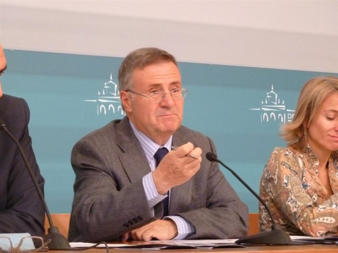 Arturo García-Tizón