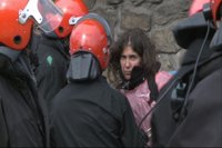 La AVT exige a la Fiscalía ilegalizar Bildu y Sortu tras el caso de Ondarroa