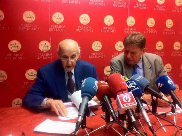 Grisolía y Quesada durante la rueda de prensa