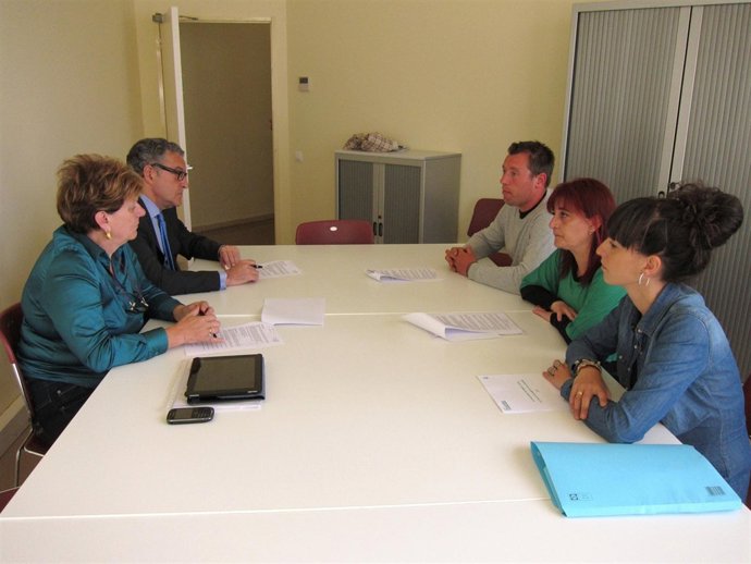 Momento de la reunión de Royo y Bravo con responsables de UCOTAR
