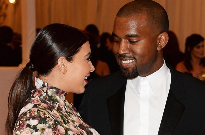 NEW YORK, NY - MAY 06:  Kim Kardashian and Kanye West attend the Costume Institu