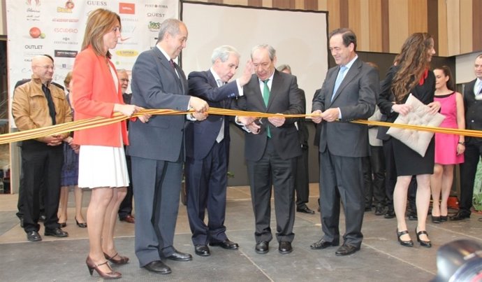 Alcaldesa de La Jonquera S.Martínez,F.Puig,A.Y A.Escudero (Gran Jonquera),J.Bono