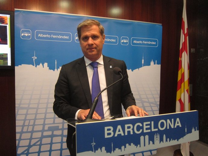 Alberto Fernández Díaz (PP) en rueda de prensa