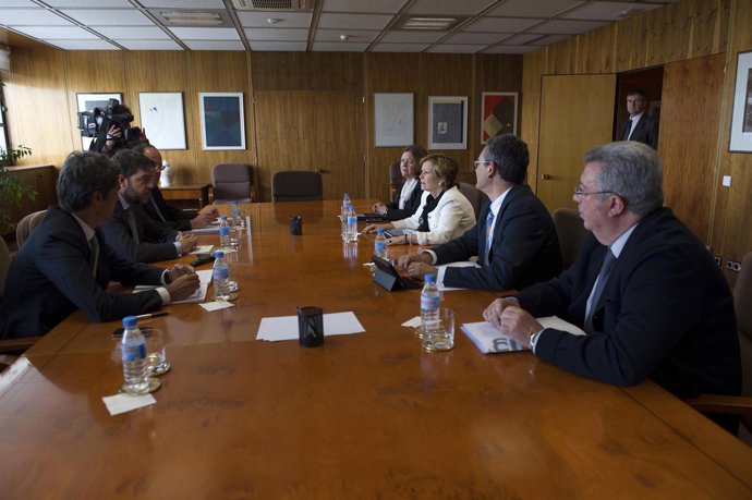 Reunión entre Ministerio y Ejecutivo regional
