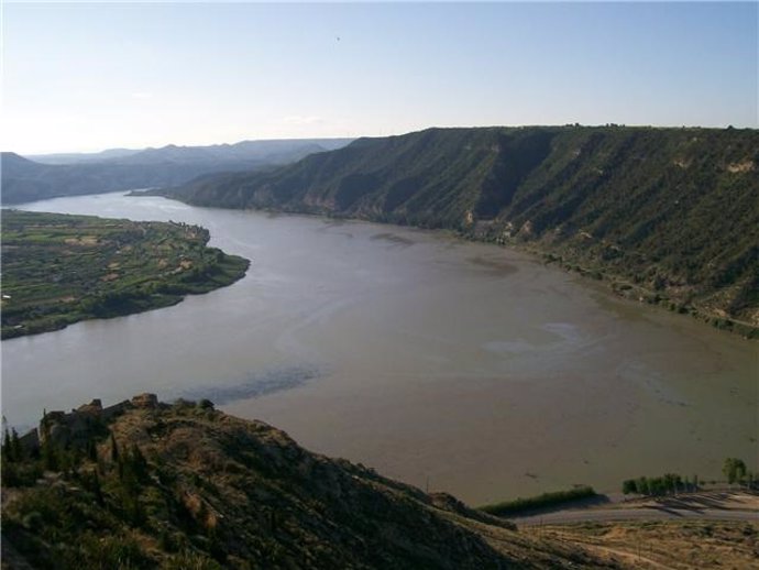 Desembocadura del río Segre en el Ebro a su paso por Mequinensa