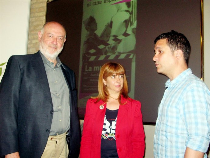 Eslava Galán, Olivares y De la Rosa en la presentación de 'La Mula' en Jaén