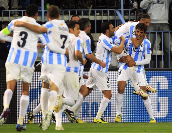 El Málaga accede a cuartos de final de la Champions tras vencer al Oporto