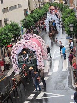 Carretas de Emigrantes por las calles de Emigrantes. 