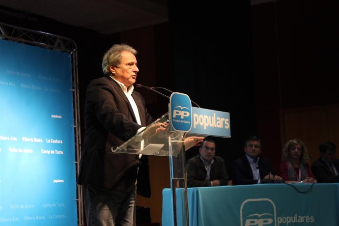 Rus En La Clausura Del Congreso Comarcal Del PP De L'horta Nord.