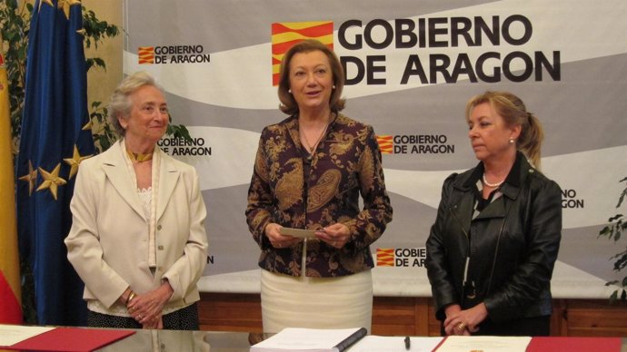 Pilar Citoler, Luisa Fernanda Rudi y Dolores Serrat