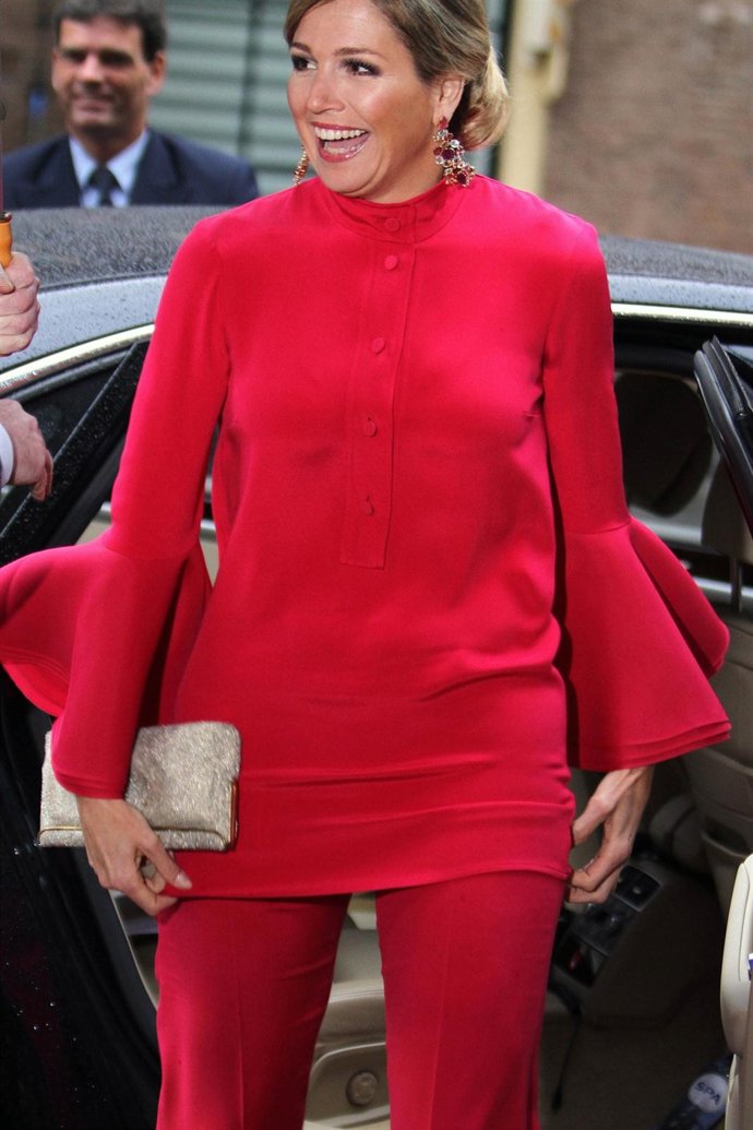 Máxima Zorreguieta vestida de rojo Gucci con volantes