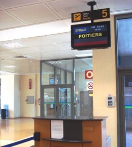 Nueva Línea Aérea Girona-Costa Brava-Poitiers