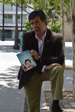 Javier Urra presenta 'Respuestas prácticas para padres agobiados'