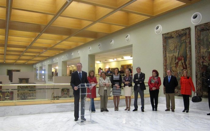 Alberto Fabra tras el recorrido al San Pío V