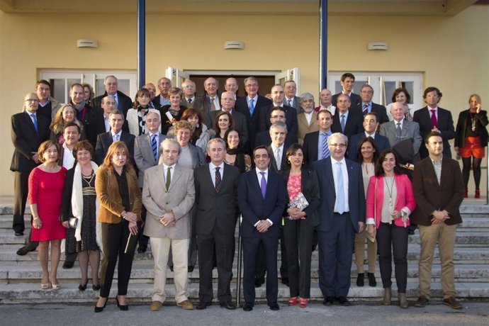 Foto de familia de la fiesta del Colegio de Médicos